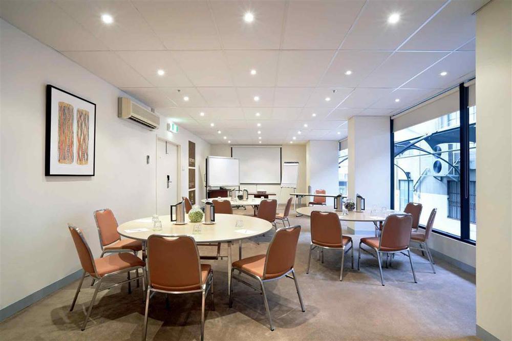 Mercure Welcome Melbourne Restoran fotoğraf